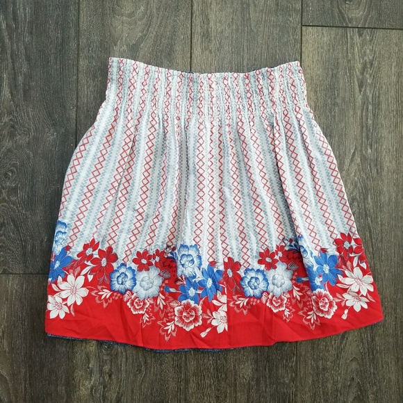 CAbi Reversible Red blue floral print skirt - sm - Picture 5 of 7